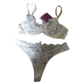set SG and string La Perla 85B - 42 Eggshell