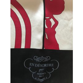 Hermès-Bufanda 70 Hermes Vintage Seda "Desordenado"-Roja