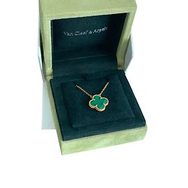 Van Cleef & Arpels Pendente vintage in malachite di Van Cleef Alhambra Verde