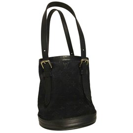 Louis Vuitton Micro Mini Balde Preto