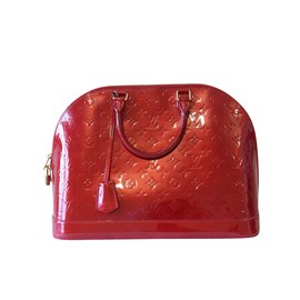 Louis Vuitton-Pomme D'Amour Monograma Vernis Alma GM Bag-Vermelho