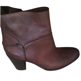 Sartore-Sartore leather ankle boots-Caramel