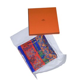 Hermès-"Flores de piqué de la Provenza"-Roja,Azul,Naranja