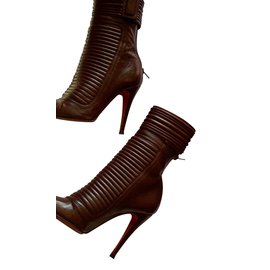 Christian Louboutin-Stivaletti-Bordò