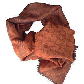 Etole Gucci Laranja