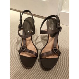 Fendi-Sandals with heels-Caramel