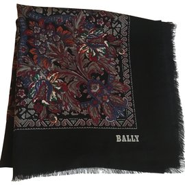 Bally-131x127 cm.Val 250€-Black,Multiple colors