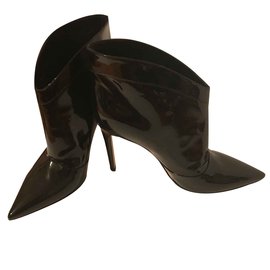 Gianvito Rossi-011-CC-644-Nero