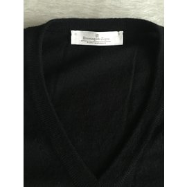 Ermenegildo Zegna-ERMENEGILDO ZEGNA Cashmere v-neck sweater in black TOP CONDITION!! Size M-Black