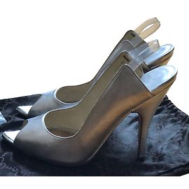 Sanadles Gucci by Tom Ford Silvery