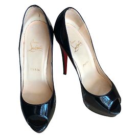 Christian Louboutin Pio da senhora Preto