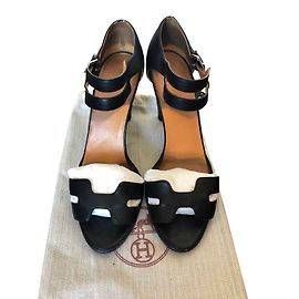 Hermès Black Leather Heels Black