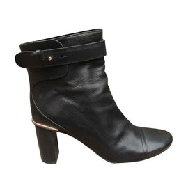 Chloé Black Leather Ankle Boots Black