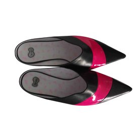 Free Lance-Erhabenes Paar frei stehende Schuhe-Schwarz,Pink