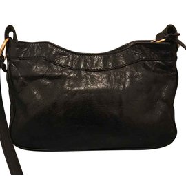 Balenciaga-Balenciaga leather hip bag-Black