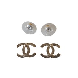 Chanel-Nuovi orecchini Chanel-D'oro