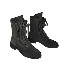 Chanel Schnürstiefel Grau
