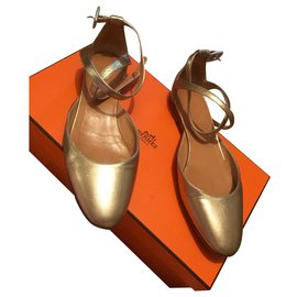 Hermès-bailarinas-Dourado
