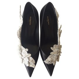 Balenciaga-Slash Balenciaga Heels-Black