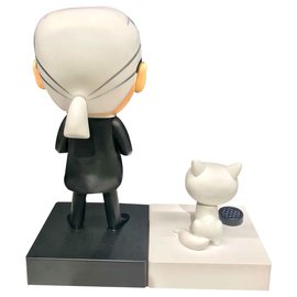 Karl Lagerfeld-Karl Largerfeld and Choupette-Black