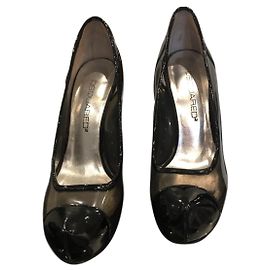 Dsquared2 Black Patent Leather Studded Pumps Black