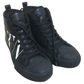Valentino Garavani-VLTN High-Top Sneaker-Black