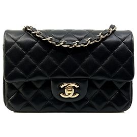 Chanel Timeless Noir