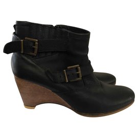 Vanessa Bruno-Vanessa Bruno wedge ankle boots-Black