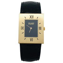 Van Cleef & Arpels-Van Cleef & Arpels and Piaget watch in yellow gold, Leather.-Other