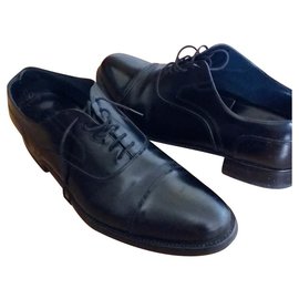 Autre Marque Scarpe stringate in pelle nera Nero