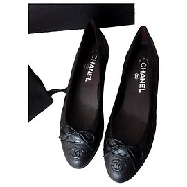 Chanel Ballet flats Black