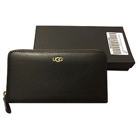 Ugg black wallet in very good condition Black