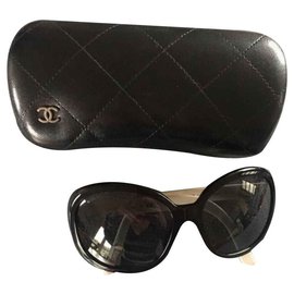 Chanel-Sonnenbrille-Schwarz,Weiß