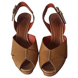 Santoni Sandalen mit Absatz Hellbraun