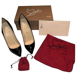 Christian Louboutin Tacones Negro