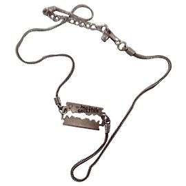 Jean Paul Gaultier collier lame de rasoir, argent. Argenté