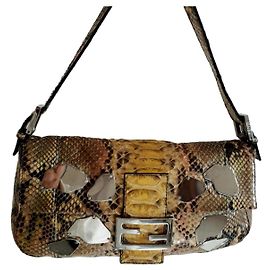 Fendi Baguete de edição limitada Multicor