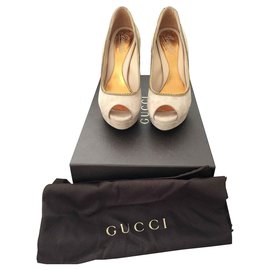 Gucci-Peep Toe cuero gamuza gucci-Crudo