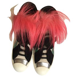 Fendi-Karlito-Black,Pink,White
