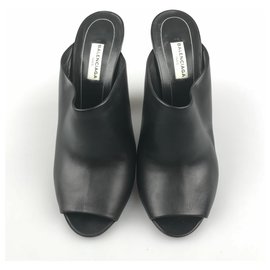 Balenciaga-Balenciaga Black Leather Mules-Black,Red