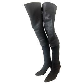 Chanel Botas de cano alto Preto