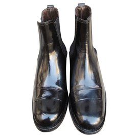 Heschung-chelsea boots Heschung modèle Judy en finition vernie-Noir