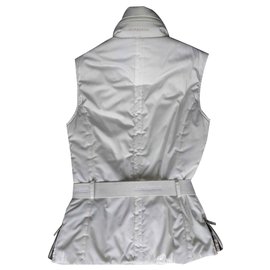 Burberry-Giacca senza maniche Burberry Belted.-Bianco sporco