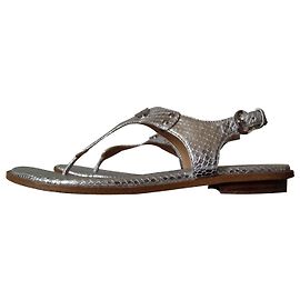 Michael Kors Flip flops sandals Silvery