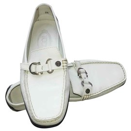 Tod's-Tod's women mocassins-White