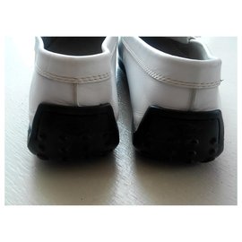 Tod's-Tod's women mocassins-White