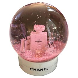 Chanel-Globo de neve Chanel-Rosa,Branco