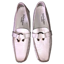 Yves Saint Laurent Mocassins blancs Y es Saint Laurent Blanc