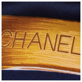Chanel-Bufanda De Seda Estampada Azul De Chanel-Azul,Dorado,Azul marino