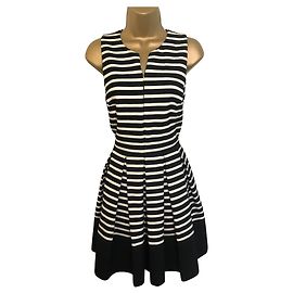 Armani Exchange Kleider Schwarz Weiß